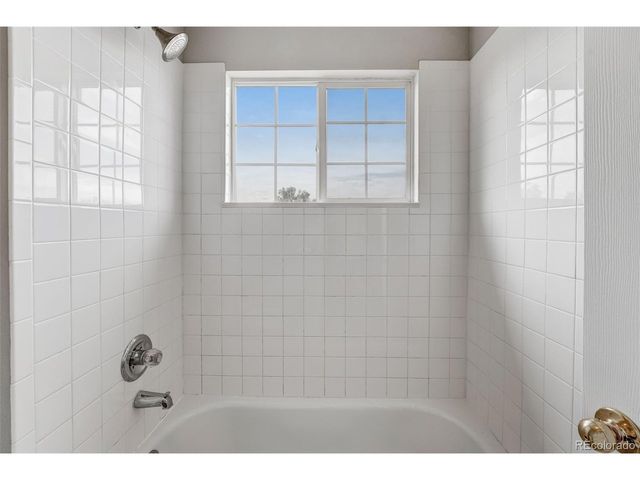 8237 W 54th Ave 2, Arvada, CO 80002