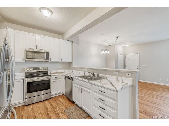 8237 W 54th Ave 2, Arvada, CO 80002