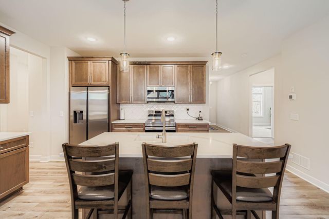 4873 127th Circle NE, Blaine, MN 55449