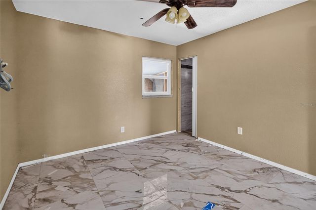 5609 LARIMER DRIVE, Tampa, FL 33615