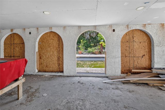 5609 LARIMER DRIVE, Tampa, FL 33615