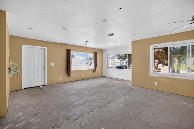 5609 LARIMER DRIVE, Tampa, FL 33615
