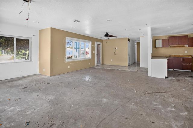 5609 LARIMER DRIVE, Tampa, FL 33615