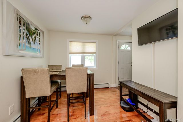 20 Marina Road, Island Park, NY 11558
