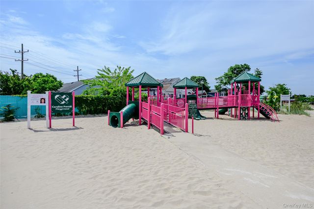 20 Marina Road, Island Park, NY 11558