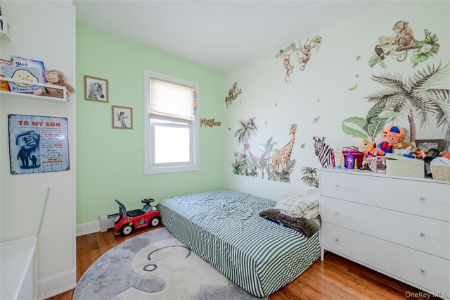 20 Marina Road, Island Park, NY 11558