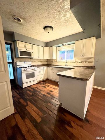 1001 W 6TH Street, West Frankfort, IL 62896