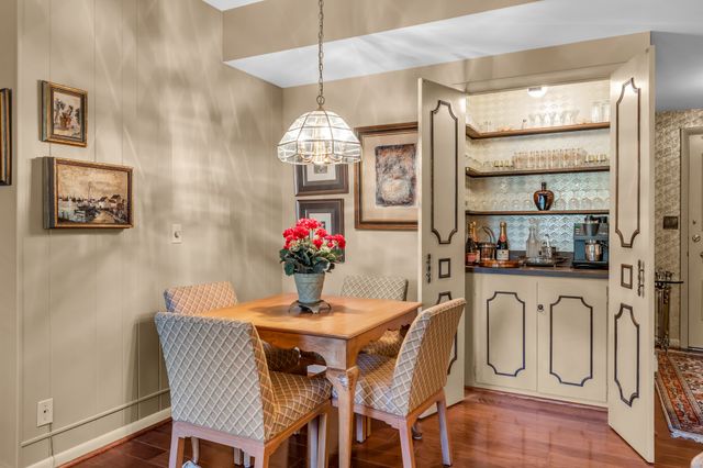 4200 West End Ave Apt 209, Nashville, TN 37205