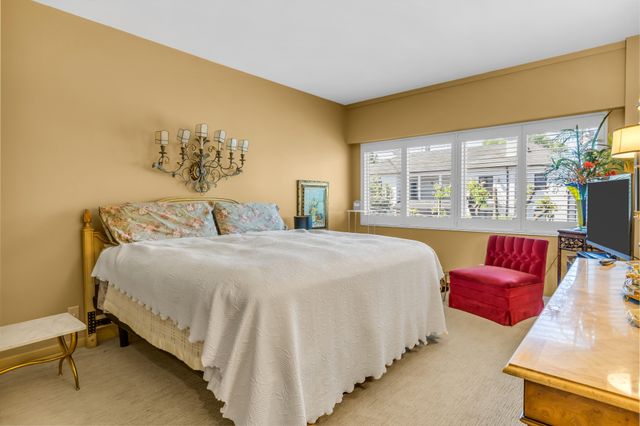 4200 West End Ave Apt 209, Nashville, TN 37205