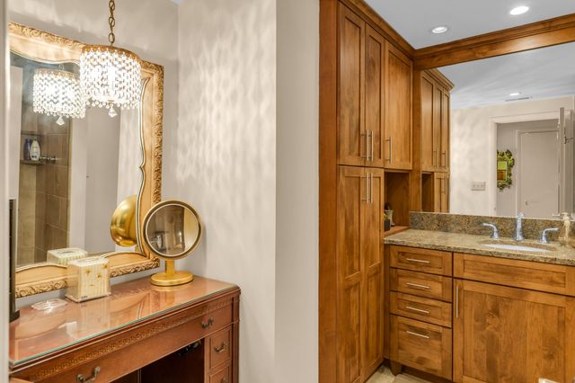 4200 West End Ave Apt 209, Nashville, TN 37205