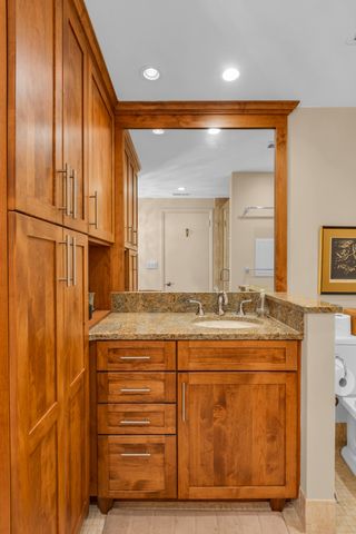 4200 West End Ave Apt 209, Nashville, TN 37205
