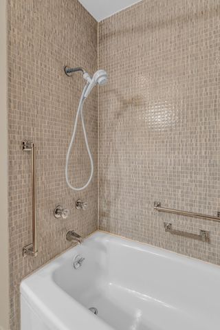 4200 West End Ave Apt 209, Nashville, TN 37205