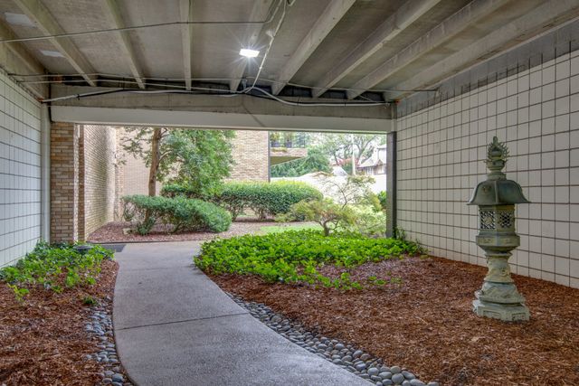 4200 West End Ave Apt 209, Nashville, TN 37205