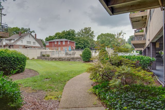 4200 West End Ave Apt 209, Nashville, TN 37205