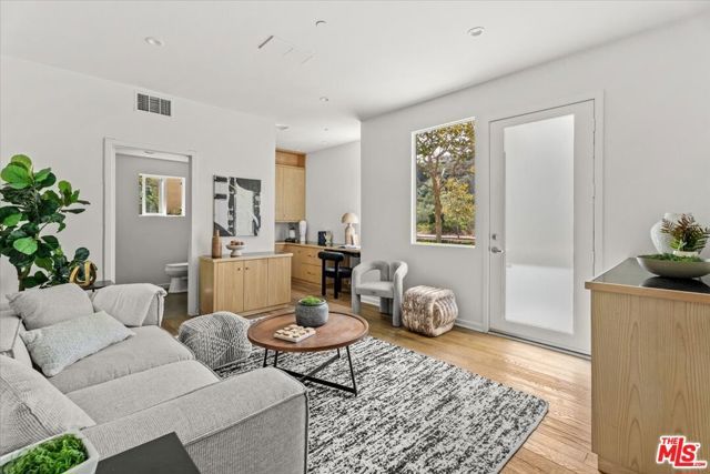 13027 Bluff Creek Drive 30, Los Angeles, CA 90094