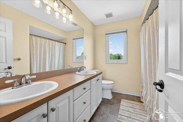 762 Valmont Drive, Monroe, MI 48162