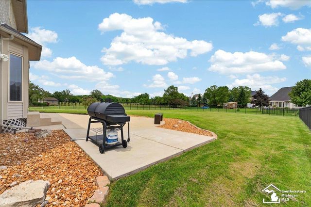 762 Valmont Drive, Monroe, MI 48162