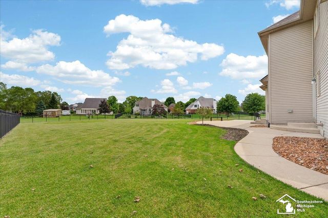762 Valmont Drive, Monroe, MI 48162