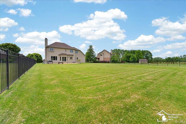 762 Valmont Drive, Monroe, MI 48162