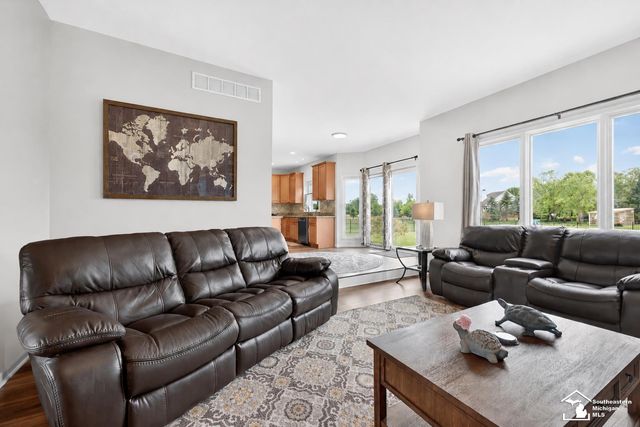 762 Valmont Drive, Monroe, MI 48162