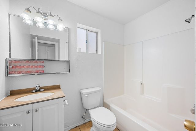 1815 N SPRING -- 102, Mesa, AZ 85203