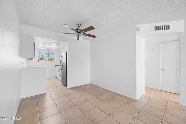 1815 N SPRING -- 102, Mesa, AZ 85203