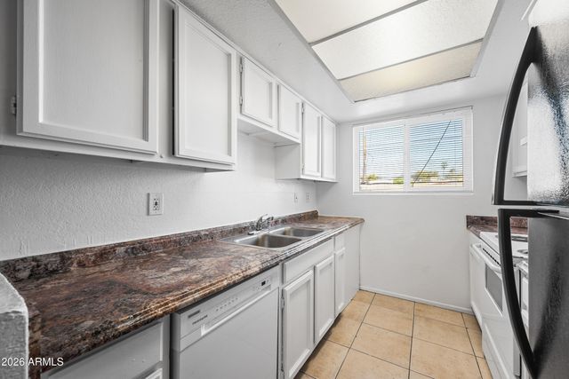 1815 N SPRING -- 102, Mesa, AZ 85203