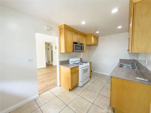 3030 Vineland 3, Baldwin Park, CA 91706