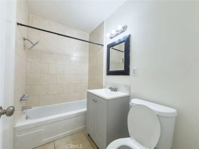 3030 Vineland 3, Baldwin Park, CA 91706