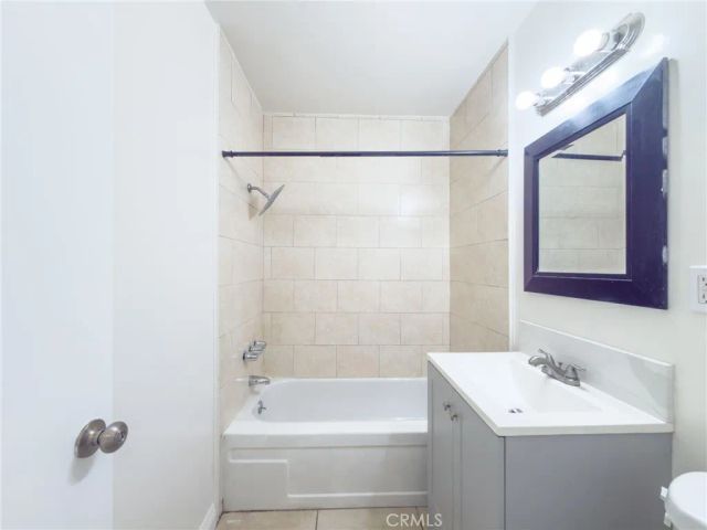 3030 Vineland 3, Baldwin Park, CA 91706