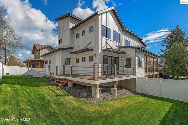 422 S 3rd AVE, Sandpoint, ID 83864