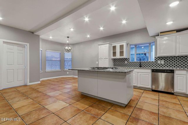 12404 PASEO LARGO Circle, El Paso, TX 79928