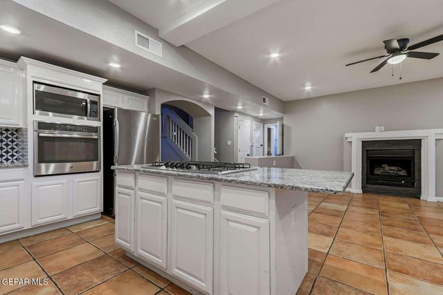 12404 PASEO LARGO Circle, El Paso, TX 79928