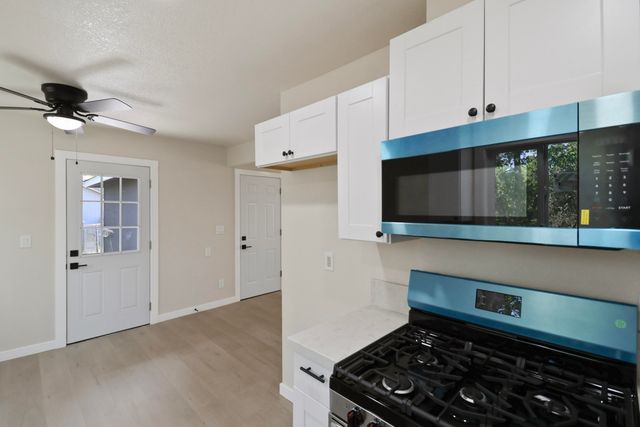 4525 Enchanted Way, Redding, CA 96001