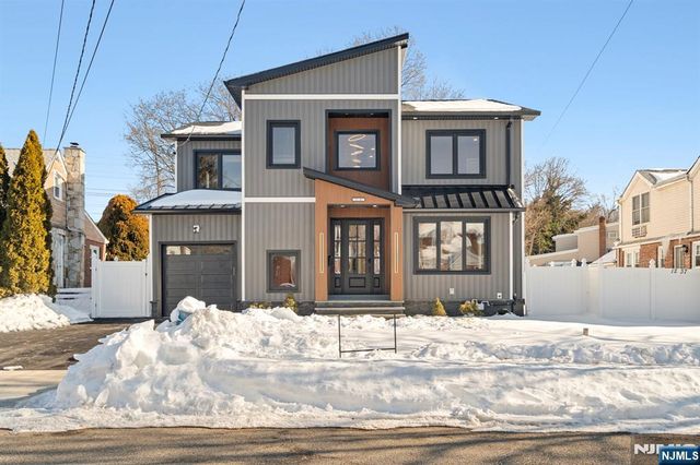 12-41 Western Drive, Fair Lawn, NJ 07410