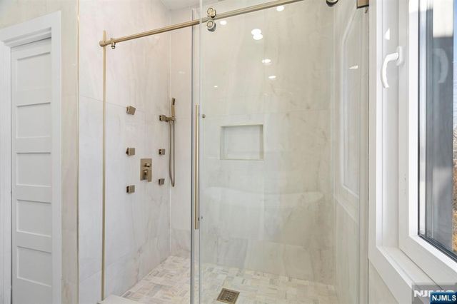 12-41 Western Drive, Fair Lawn, NJ 07410