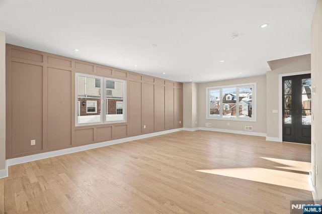 12-41 Western Drive, Fair Lawn, NJ 07410