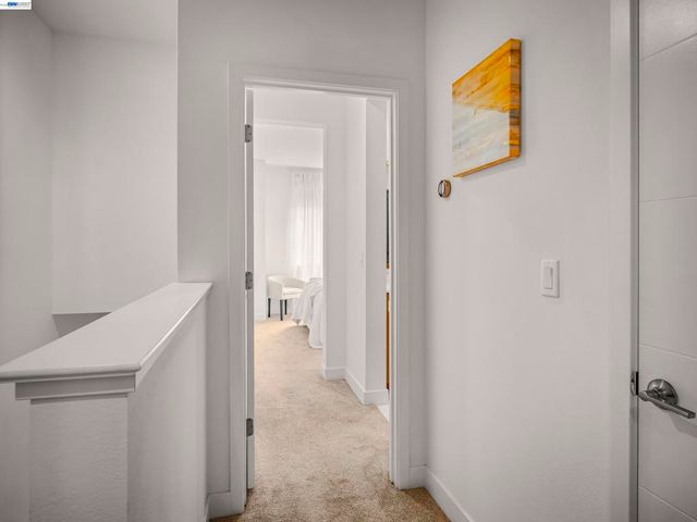 2309 Myrtle St, Oakland, CA 94607