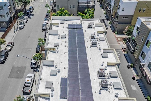 2309 Myrtle St, Oakland, CA 94607