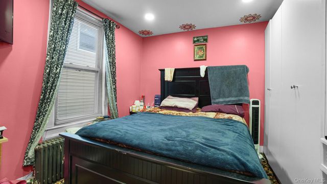 364 Ashburton Avenue A, Yonkers, NY 10701