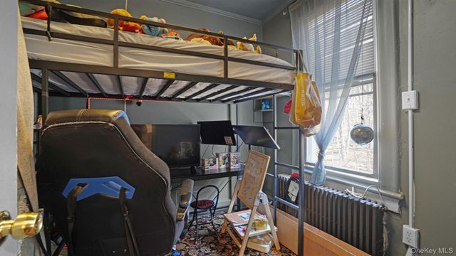 364 Ashburton Avenue A, Yonkers, NY 10701