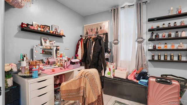 364 Ashburton Avenue A, Yonkers, NY 10701