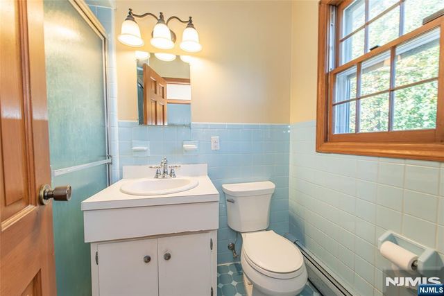 115 Churchill Drive, Clifton, NJ 07013