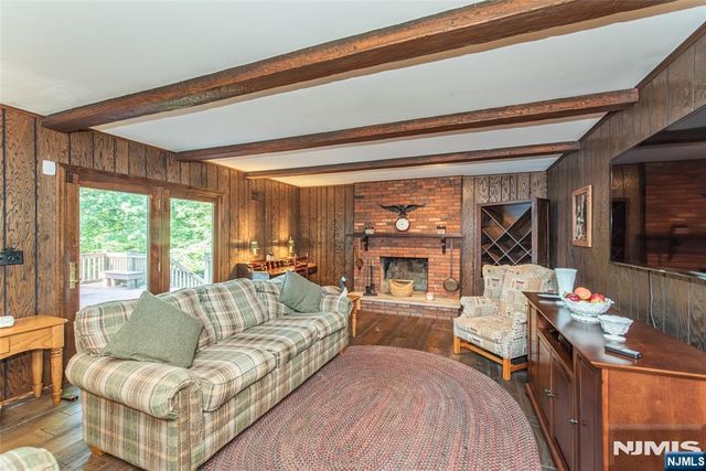 115 Churchill Drive, Clifton, NJ 07013