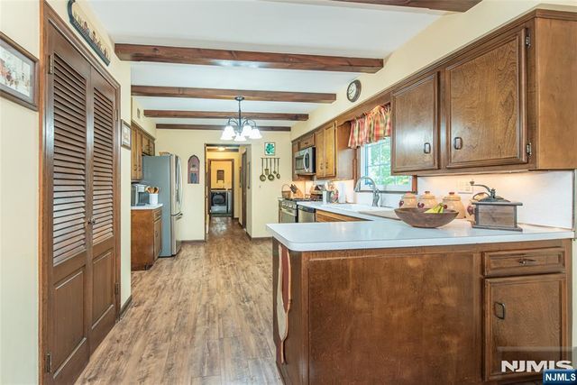 115 Churchill Drive, Clifton, NJ 07013
