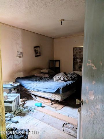 399 Cooper Road, Jackson, MS 39212