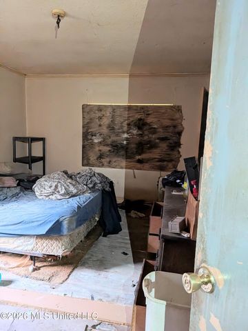 399 Cooper Road, Jackson, MS 39212