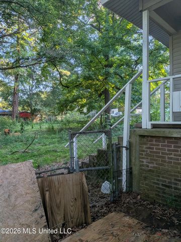 399 Cooper Road, Jackson, MS 39212
