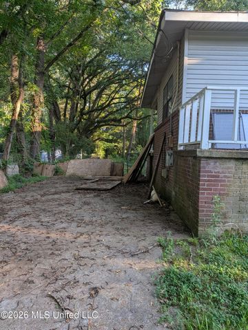 399 Cooper Road, Jackson, MS 39212