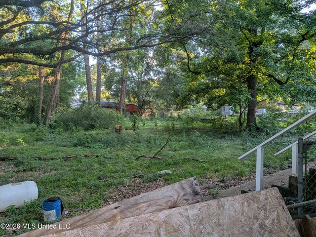 399 Cooper Road, Jackson, MS 39212